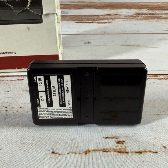 2x LiftMaster 1-Button Remote Control for Garage Door Opener 371LM - Picture 4 of 4